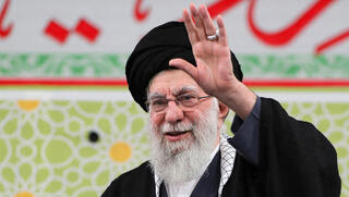 "המשטר לא ייפול,  בחירת מחליף לחמינאי – אולי מחר"