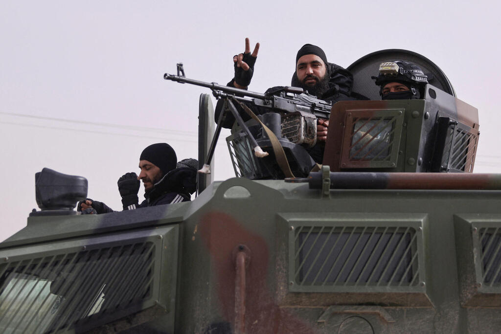 כוחותיו של נשיא סוריה א-רע שנכנסו לעיר אל-חסכה חסכה באזור שהיה עד כה בשליטת כורדים מ- SDF