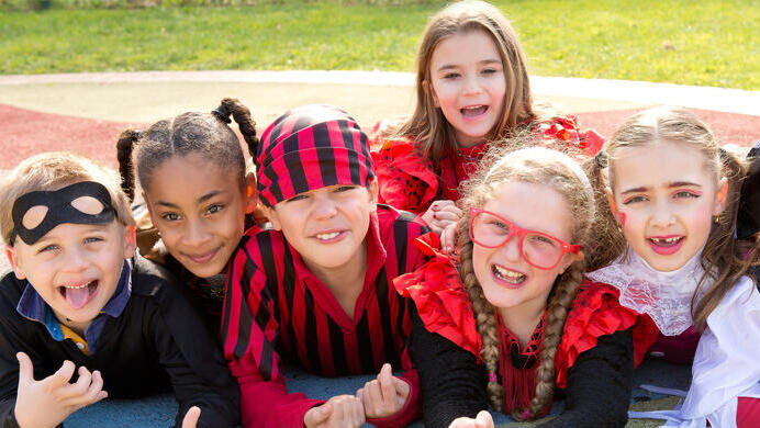 На Пурим принято наряжаться в костюмы любимых персонажей  