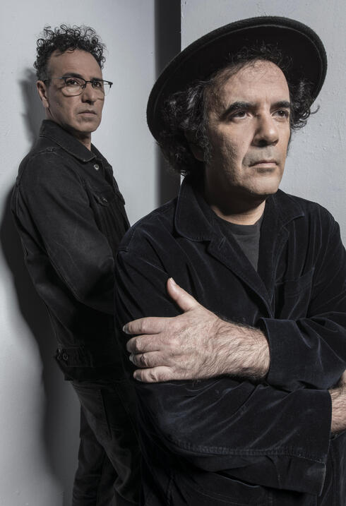 יורם חזן (מימין) ורן אלמליח מלהקת כנסיית השכל