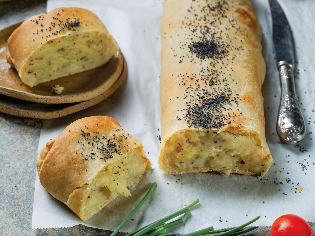 מגולגלים תפוחי אדמה בציפוי פרג 