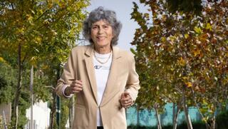 אסתר רוט-שחמורוב חושפת באומץ: יש לי גידולים במוח