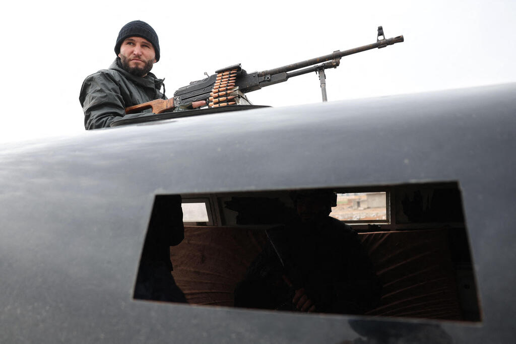 כוחותיו של נשיא סוריה א-רע בדרך לעיר קובאני כובאני בשליטת כורדים במסגרת הסכם מול ה- SDF 