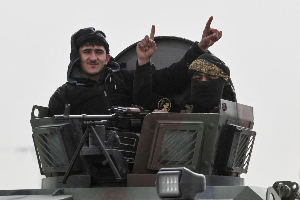 כוחותיו של נשיא סוריה א-רע שנכנסו לעיר אל-חסכה חסכה באזור שהיה עד כה בשליטת כורדים מ- SDF