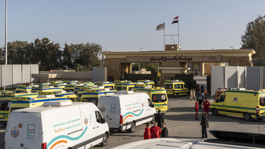 הגעת הפעימה הראשונה של עזתיים שחוזרים לרצ"ע למעבר רפיח