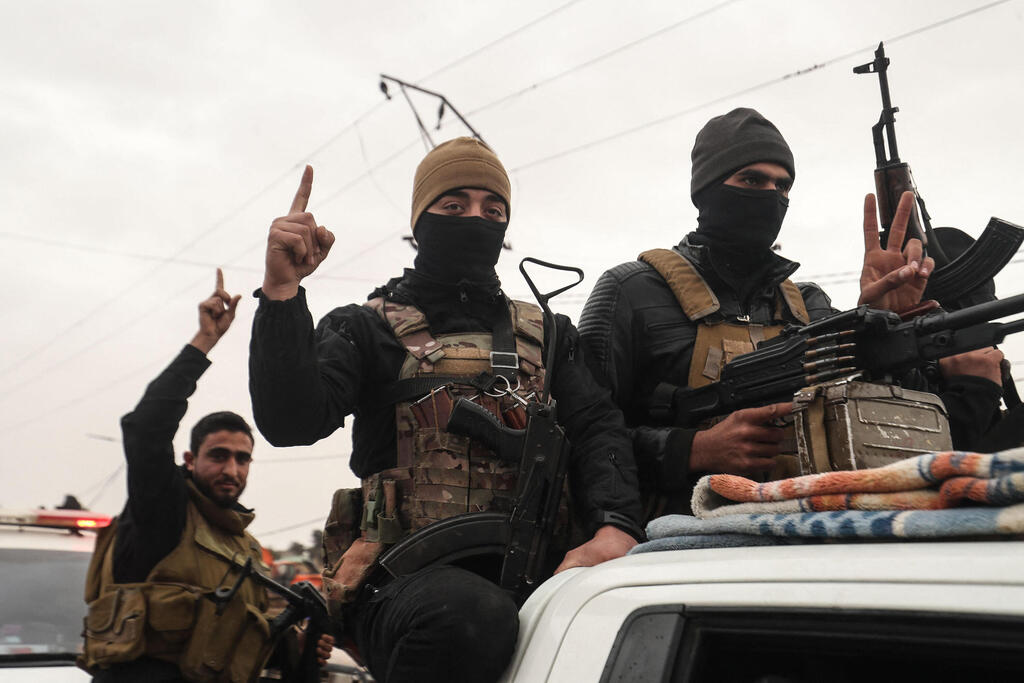 כוחותיו של נשיא סוריה א-רע שנכנסו לעיר אל-חסכה חסכה באזור שהיה עד כה בשליטת כורדים מ- SDF