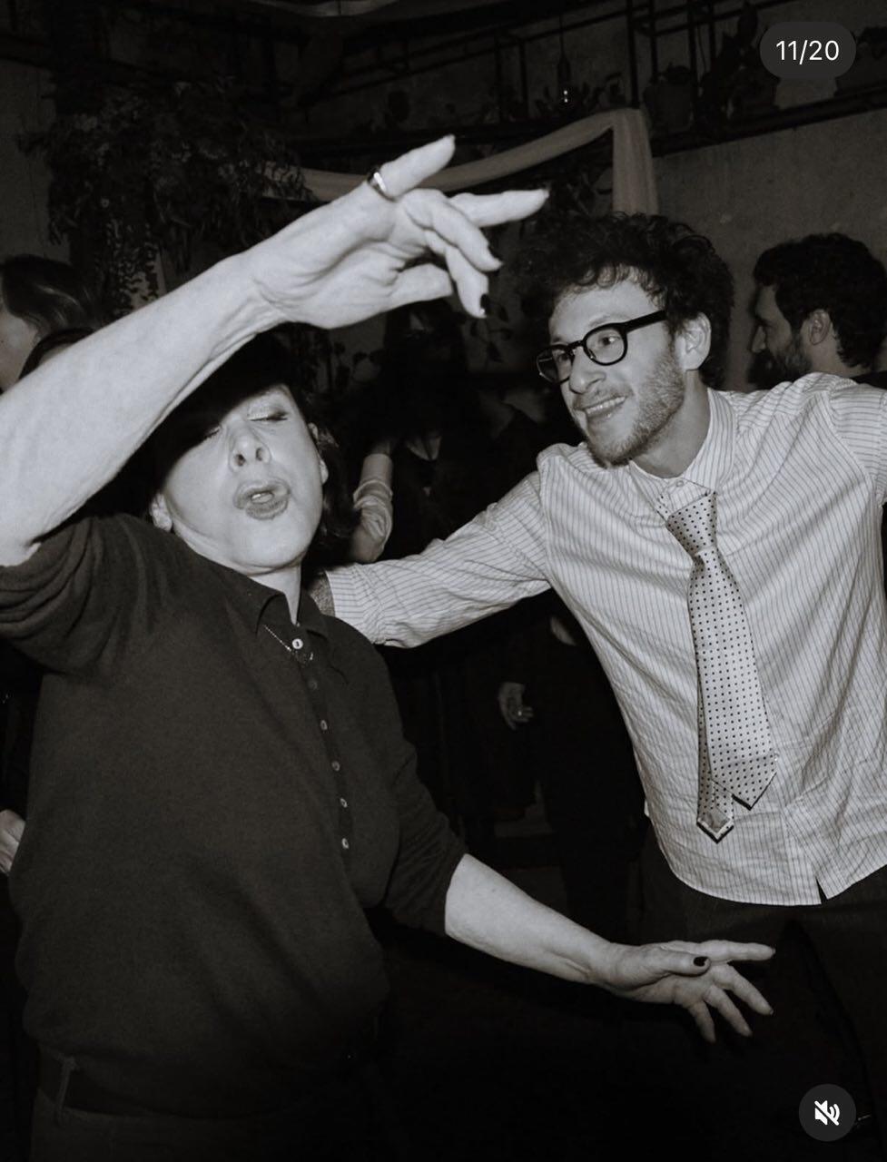 חלום שלנו לרקוד בחתונה עם אורלי זילברשץ (צילום: דור שרון) חתונה אלישע בנאי מאיה ברשתת