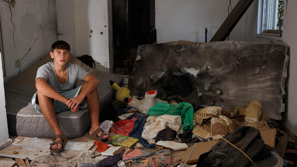 Kibbutz Nir Oz (Photo: Ziv Koren) יגיל יעקב, שורד השבי, חוזר לקיבוץ ניר עוז