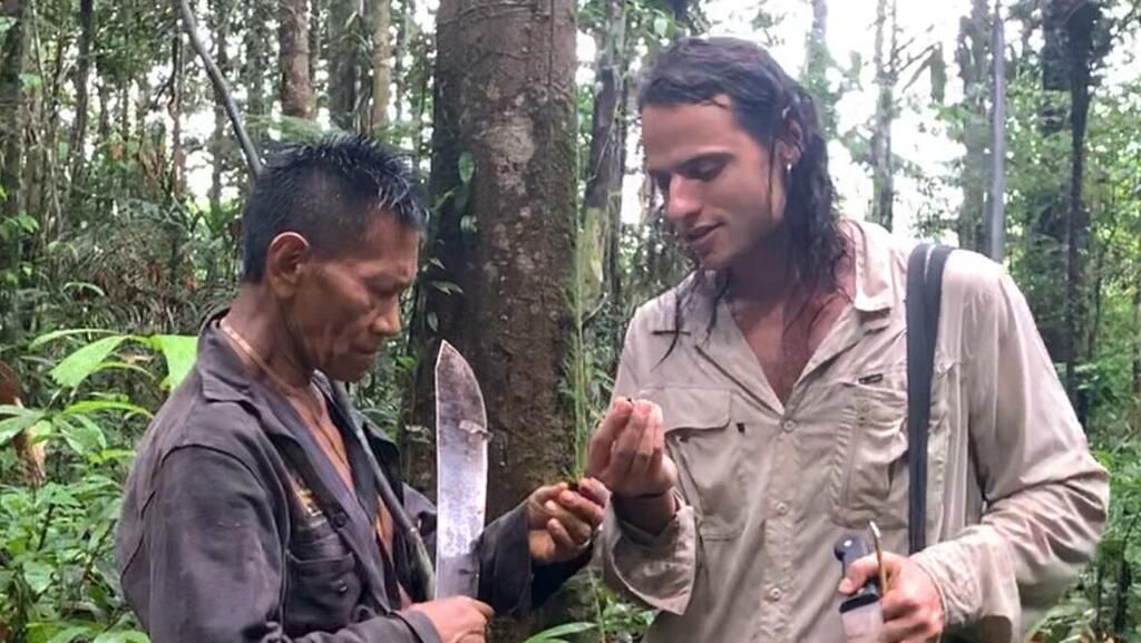 גיא עם פרמין השמאן