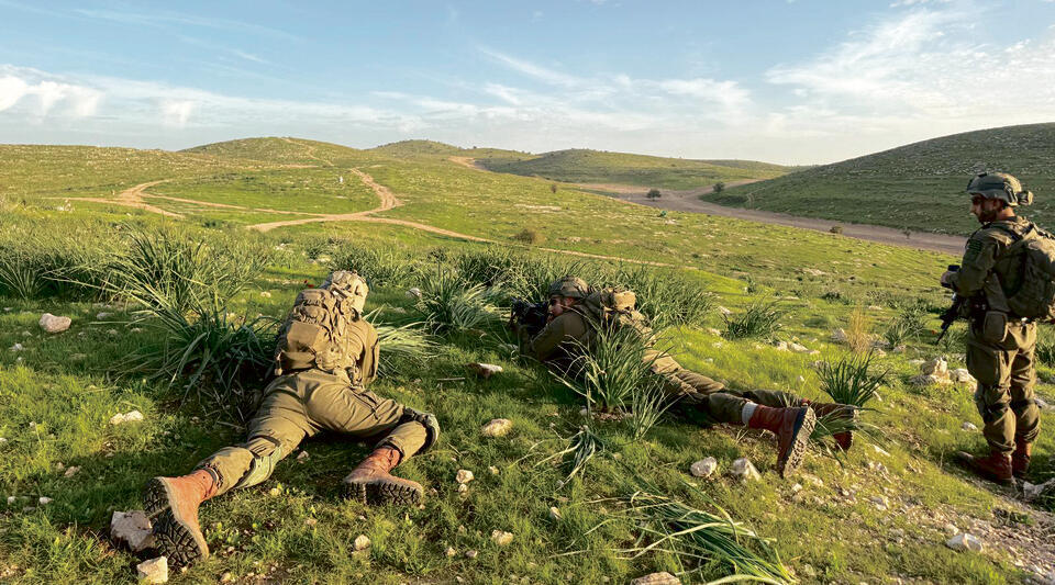 חיילי גדוד 101 בתרגולת. "בחרנו להתמקד בהתקפה, ולא בדברים בוטיקיים עם טכנולוגיות"
