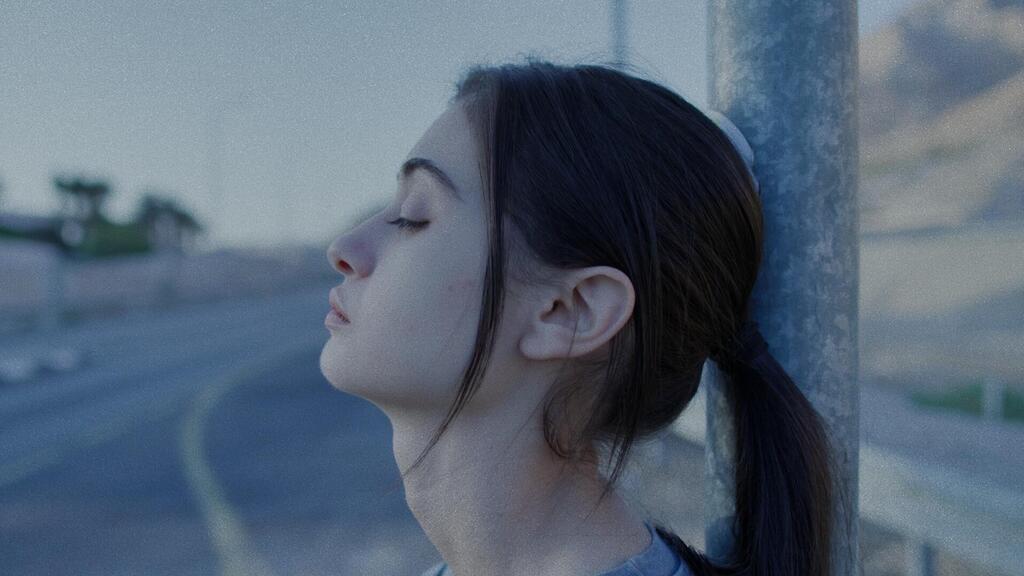 Сцена из фильма "О собаках и людях" 