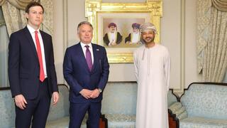 עבאס עראקצ'י, סטיב ויטקופף וג'ארד קושנר בשיחות התייעצות בעניין הגרעין האיראני ומו"מ עם ארה"ב בעומאן