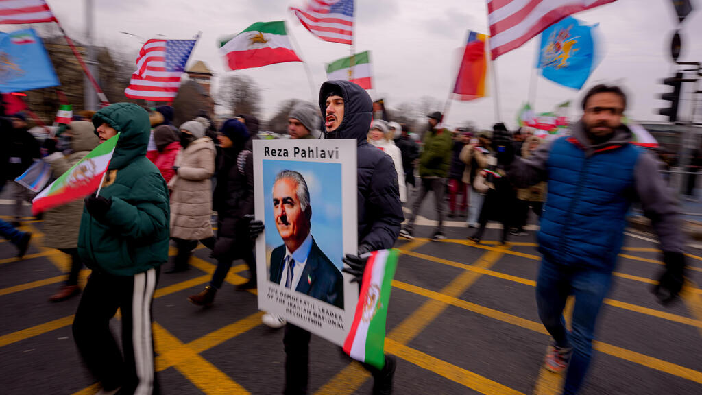 הפגנה להפלת שלטון האייתוללות וכינון משטר דמוקרטי באיראן