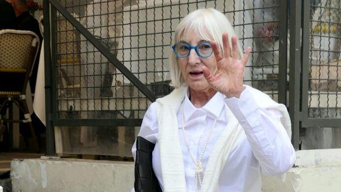 פפראצי אסף גרניט יחד עם אמא שלו 