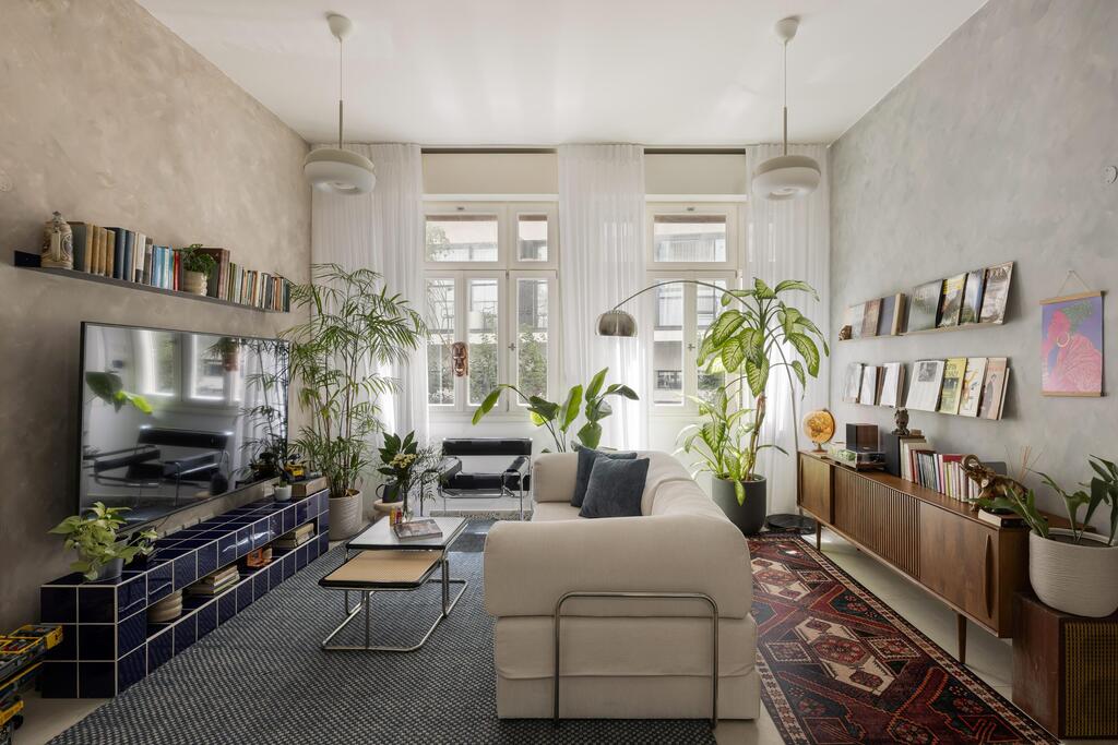 פלדת אל חלד תוספת את מקומו של הברזל הצבוע. עיצוב: אביב וקסלר