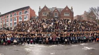 התמונה הקבוצתית