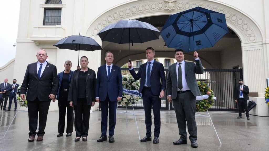 ביקור הנשיא באתר ההנצחה לנפגעי הפיגוע בבונדיי ביץ'