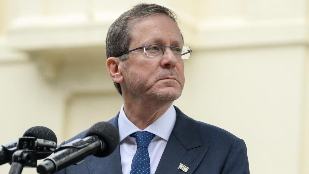 ביקור הנשיא באתר ההנצחה לנפגעי הפיגוע בבונדיי ביץ'