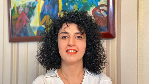 נרגס מוחמדי שזכתה בפרס נובל לשלום ב איראן