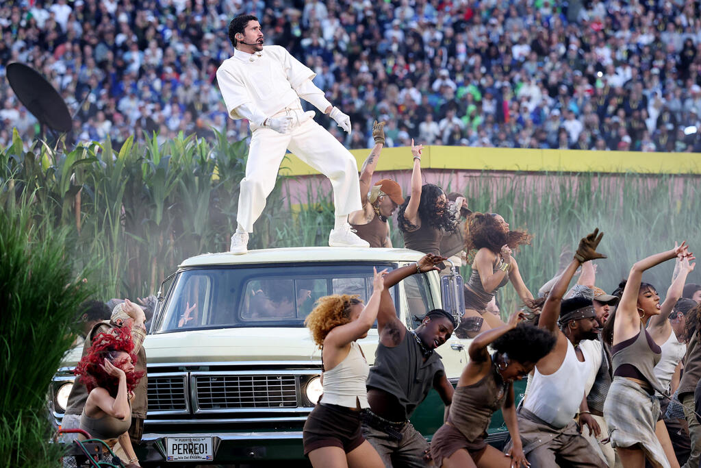 באד באני בהופעה בסופרבול, 2026