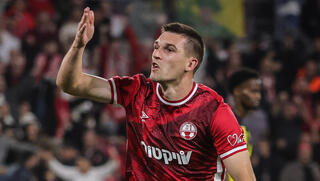 הפועל ב"ש מתקרבת לניצחון חשוב על בית"ר ירושלים