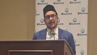 חאלד חוסיין בכנס הבינלאומי לחופש דת שנערך בוושינגטון