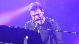 אלון אהל מופיע בהאנגר 11