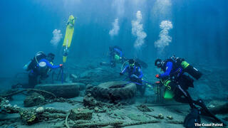 סיירת צוללים מיוחדת של רשות הטבע והגנים מנקה את שמורת האלמוגים באילת