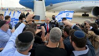 ראש הממשלה בנימין נתניהו לפני המראתו לביקור מדיני בוושינגטון