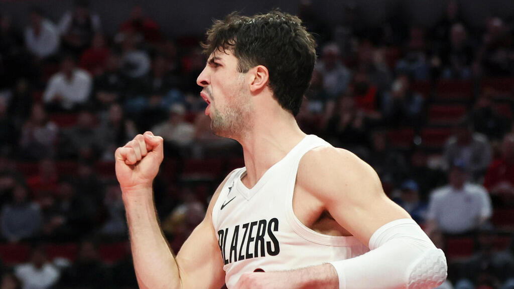 דני אבדיה מול ופילדלפיה 