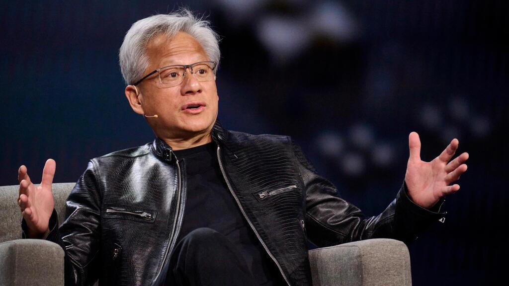 Nvidia CEO Jensen Huang. Qualcomm wants to challenge Nvidia’s server monopoly (Photo: Bloomberg) מנכ"ל אנבידיה ג'נסן הואנג בתערוכת CES