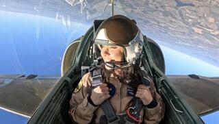 הזוג הישראלי שטס במטוס קרב – רק בשביל הכיף