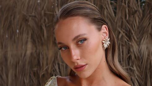 דניאלה וייסוול מ"אהבה חדשה"