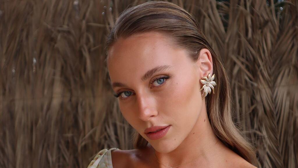 דניאלה וייסוול מ"אהבה חדשה"