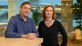  פרופ' הילה אלינב ופרופ' ערן אלינב