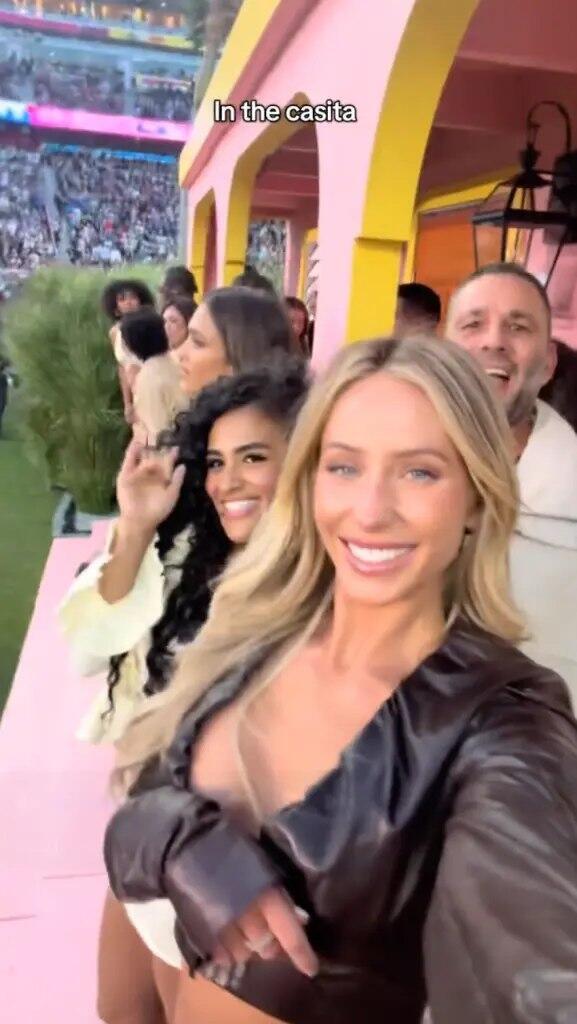 אליקס ארל בסופרבול