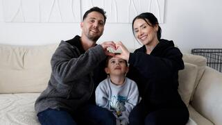 אלקנה בוחבוט עם רבקה ובנם ראם 