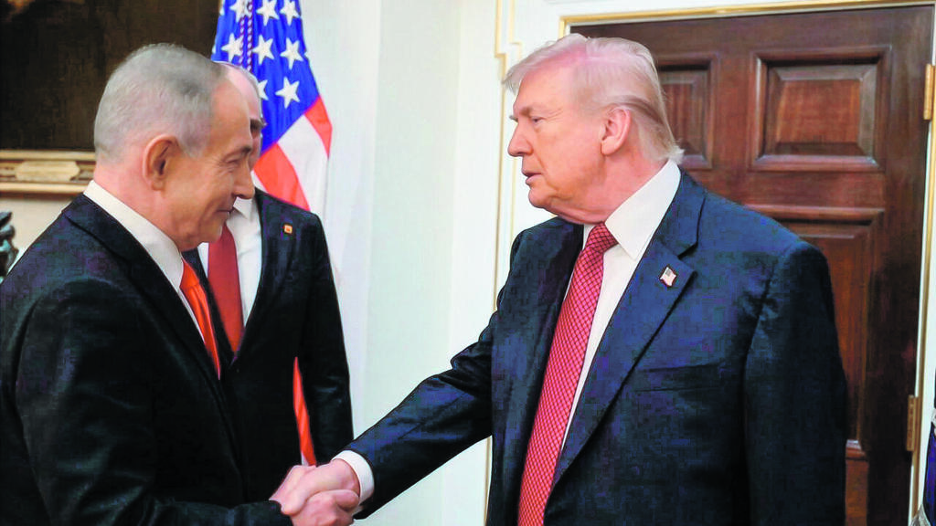 נשיא ארצות הברית דונלד טראמפ וראש הממשלה בנימין נתניהו בפגישתם בבית הלבן