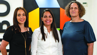 מימין: פרופ' שרון ערמון־לוטם, ד"ר הדר אבוטבול־עוז ופרופ' כרמית אלטמן