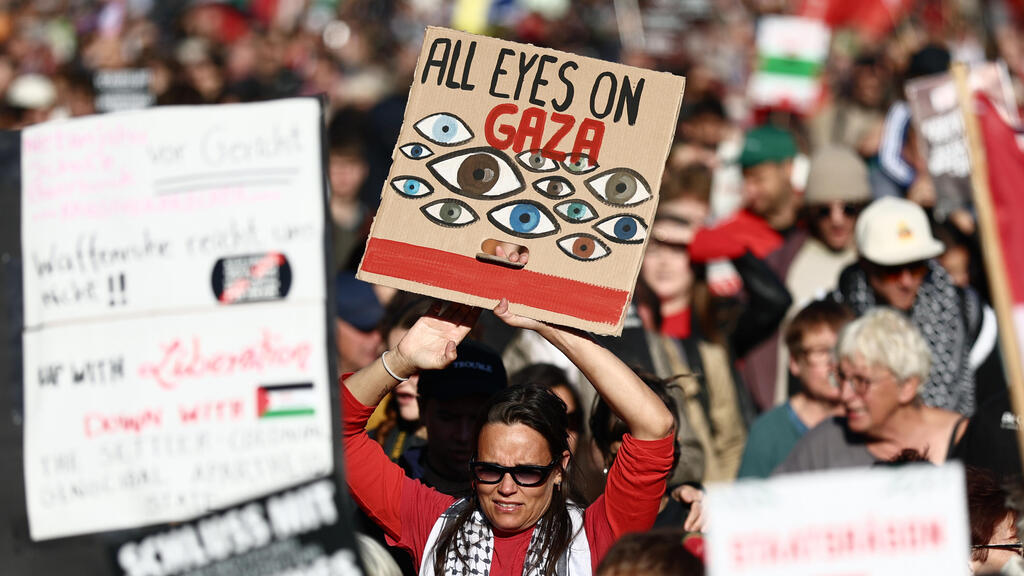 מפגינים פרו-פלסטיניים ברחובות ברלין