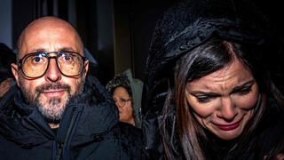 שווייץ ג'סיקה ו ז'אק מוראטי בעלים של פאב שריפה קראן מונטנה שימוע עימות קרובי משפחה