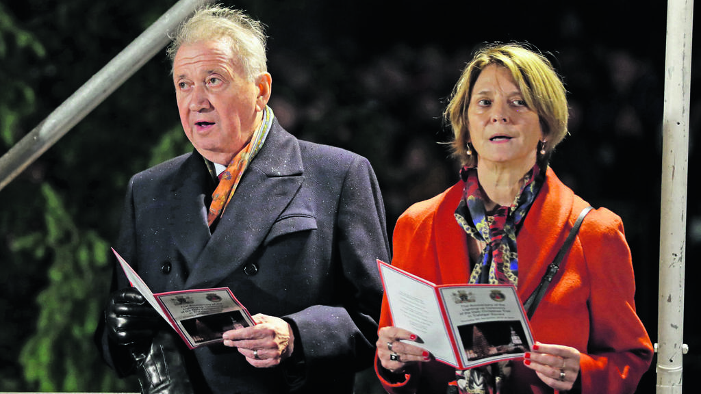 מונה יול וטריה לארסן