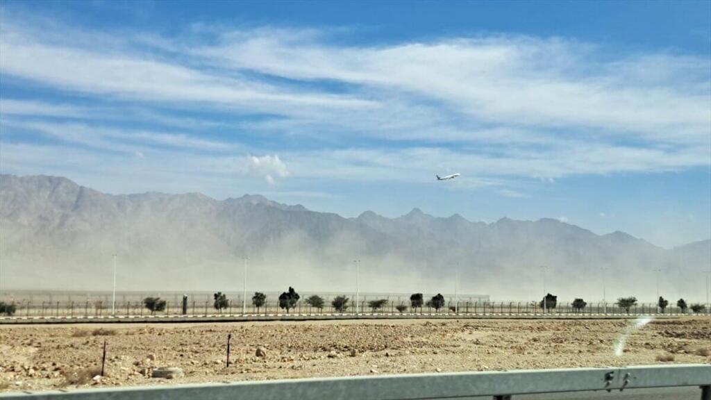 Photo: Yair Ceba רוח דרומית חזקה בערבה