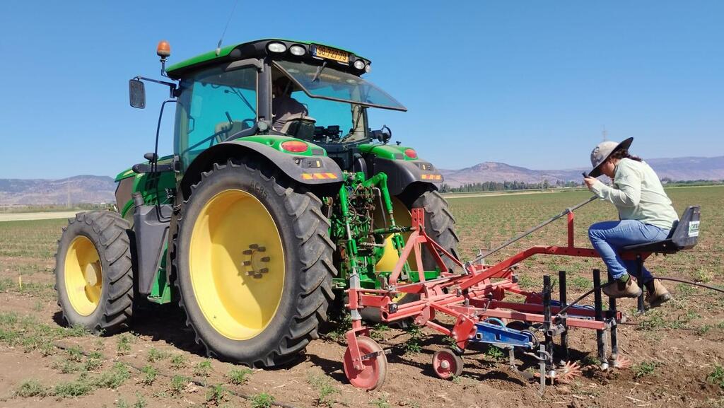 הרובוט המעשב של Agripass בפעולה