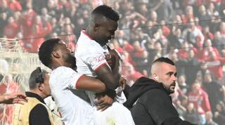 קינגס קאנגווה בטירוף