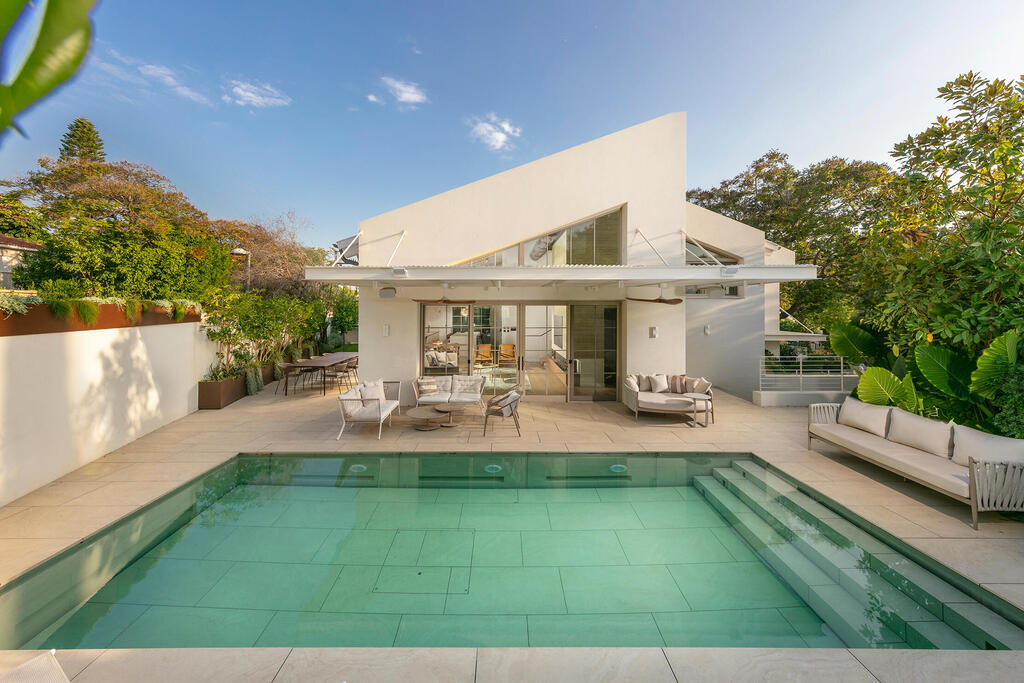 וילה ביישוב מכבים, אדריכלות ועיצוב פנים: רון שפיגל