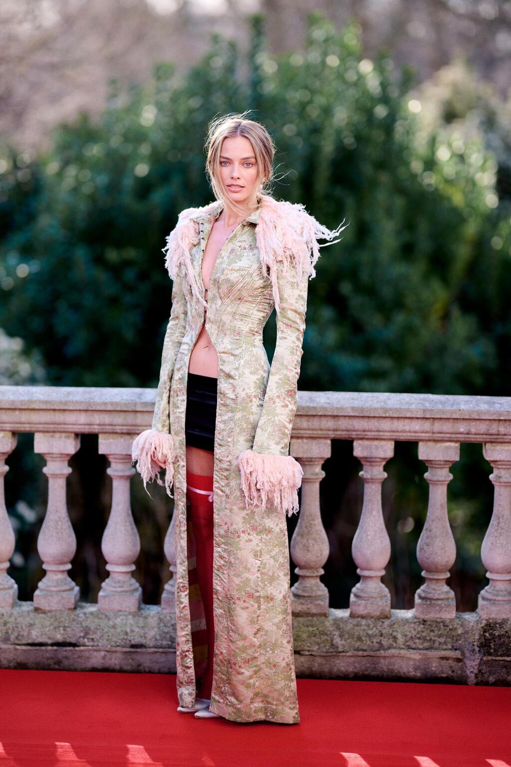 מרגו רובי בפרמיירה של "אנקת גבהים" בלונדון, 2026