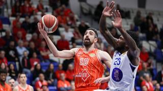 בר טימור מול טייריס רדפורד