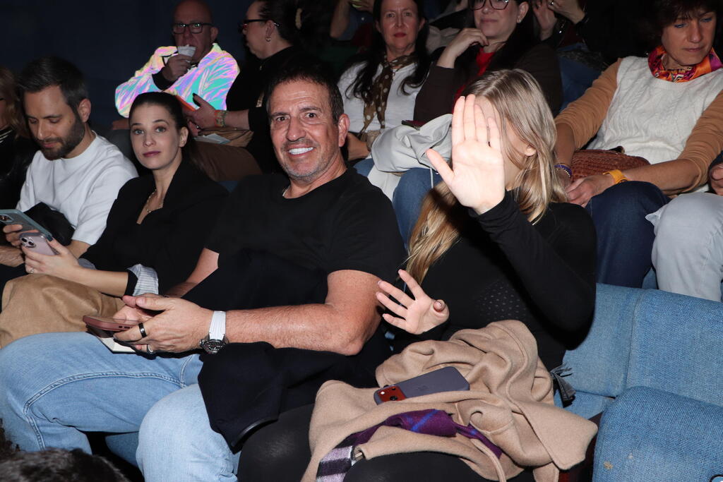 עוד לא התרגלת לפלאש? (צילום: ניר פקין) הופעה נעם חורב