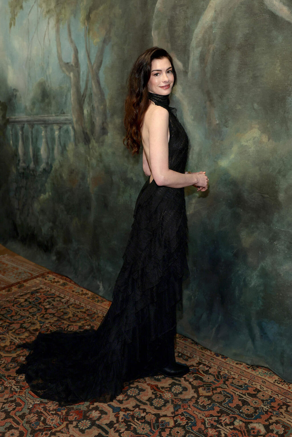 אן הת'אוויי בתצוגת סתיו-חורף 2026-27 של ראלף לורן בשבוע האופנה בניו יורק